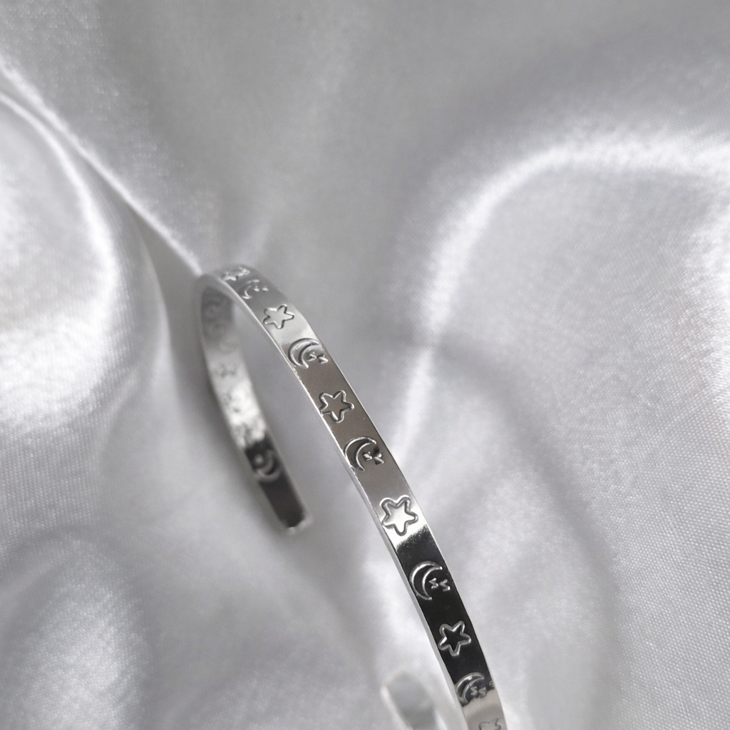 SKY CUFF BRACELET - Image 4